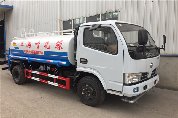 6方灑水車(chē)22.jpg